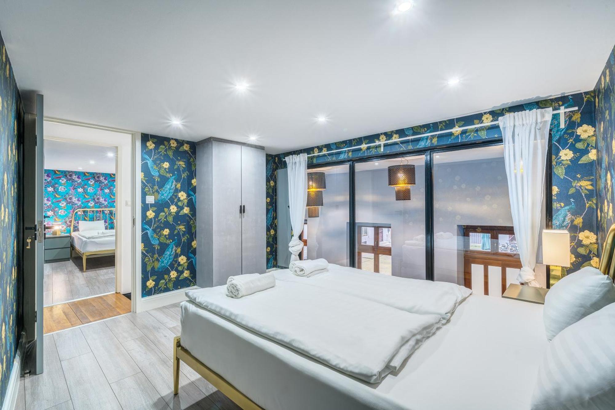 Azure Oasis In The Heart Of The City Budapest Exterior foto